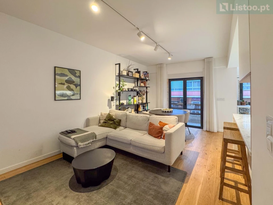 Apartamento T2 para Venda em Algés, Linda-A-Velha e Cruz Quebrada-Dafundo Foto 6