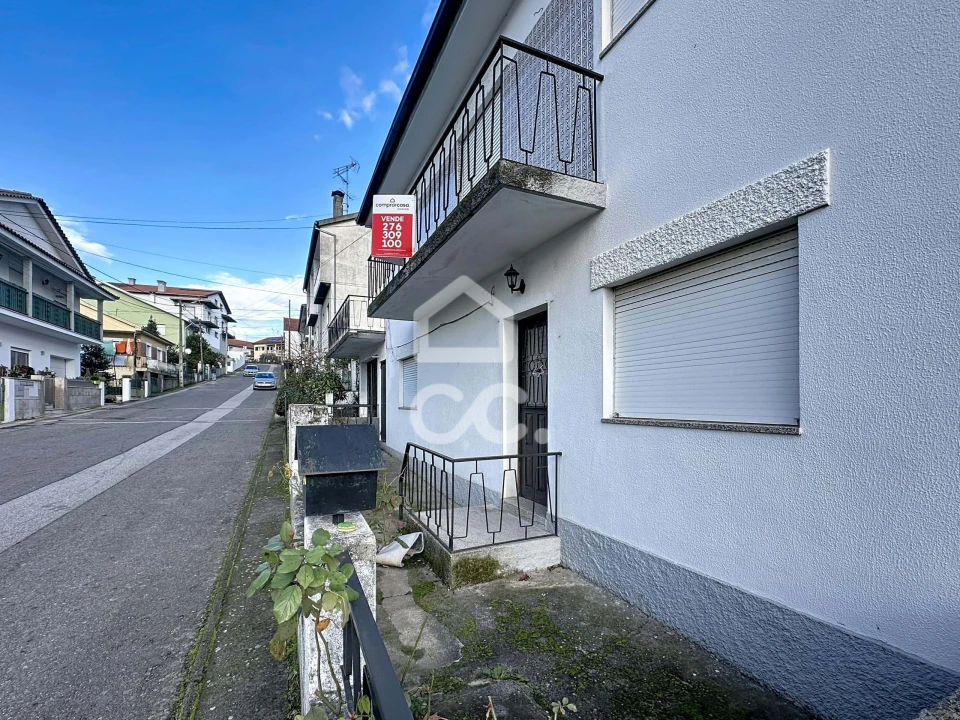 Moradia T3 para Venda em Santa Maria Maior Foto 3