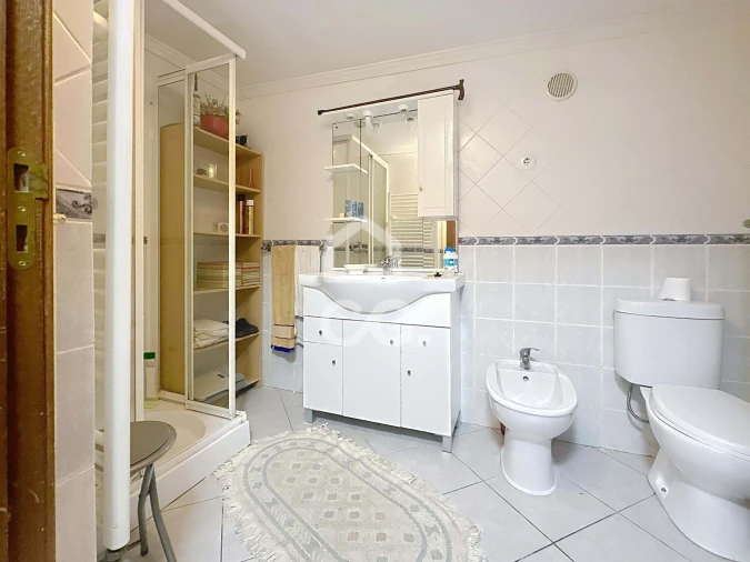 Moradia T3 para Venda em Santa Maria Maior Foto 6