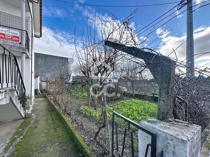 Moradia T3 para Venda em Santa Maria Maior Foto 19