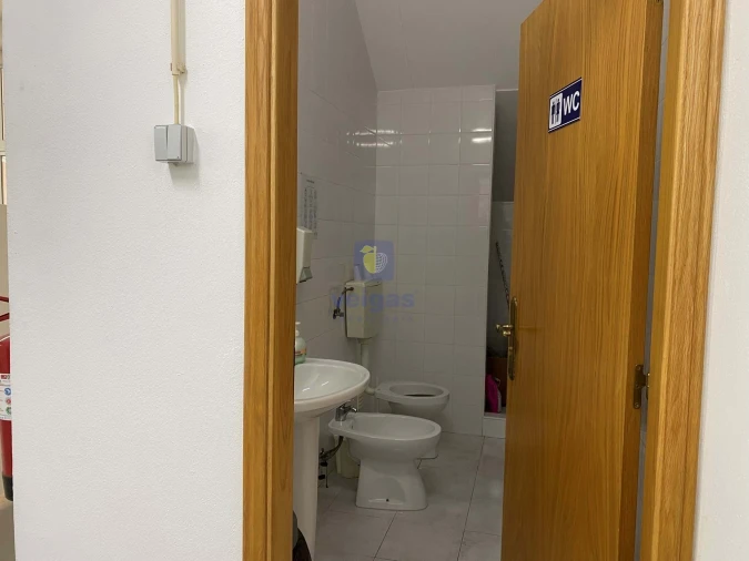 Armazém para Arrendamento em Colmeias e Memória Foto 12