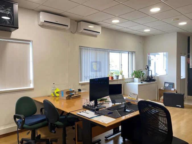 Armazém para Arrendamento em Colmeias e Memória Foto 4