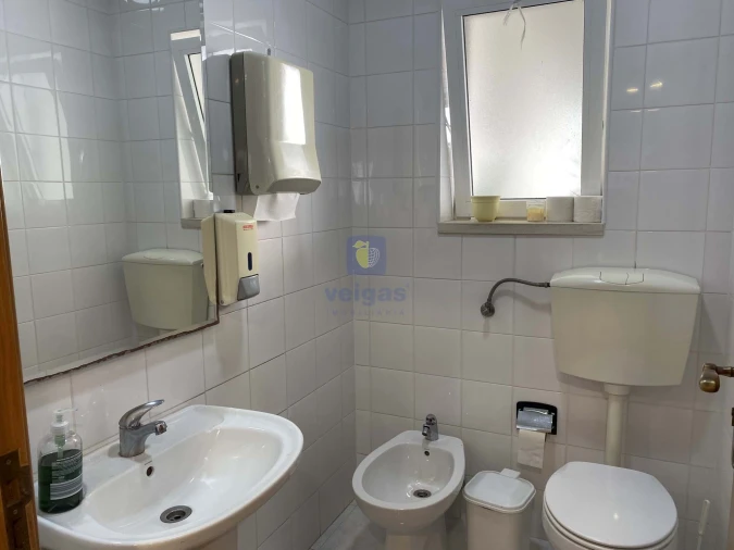 Armazém para Arrendamento em Colmeias e Memória Foto 6