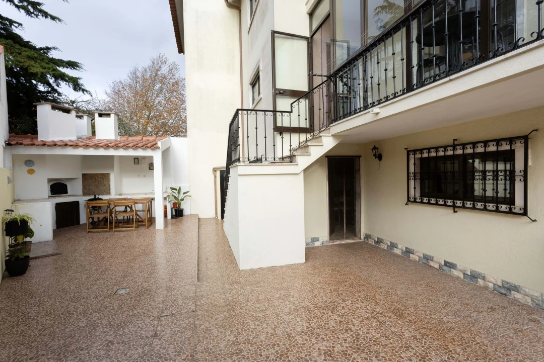 Moradia T4 para Venda em Algueirão-Mem Martins Foto 7