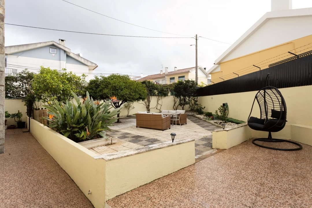 Moradia T4 para Venda em Algueirão-Mem Martins Foto 4