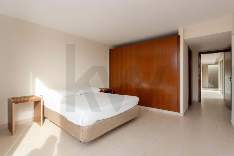 Moradia T4 para Venda em Guia Foto 29