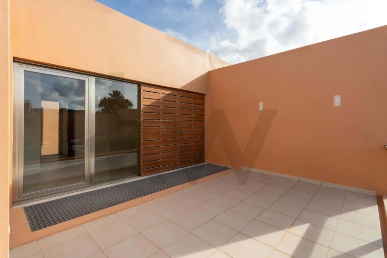 Moradia T4 para Venda em Guia Foto 31