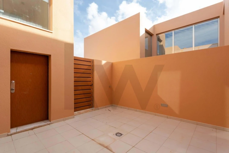 Moradia T4 para Venda em Guia Foto 39