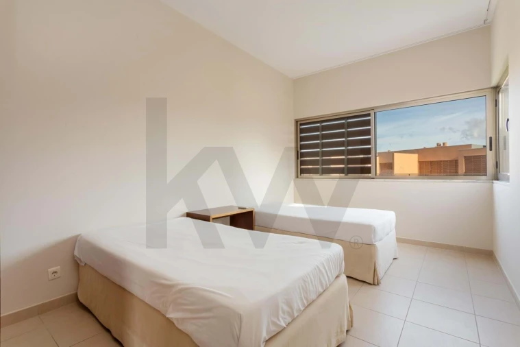 Moradia T4 para Venda em Guia Foto 37