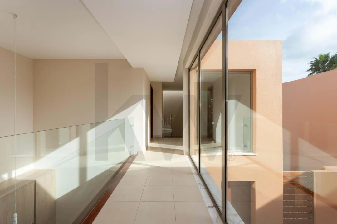 Moradia T4 para Venda em Guia Foto 33