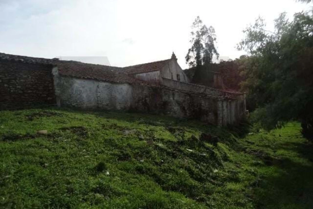 Terreno para Venda em Santana da Serra Foto 12