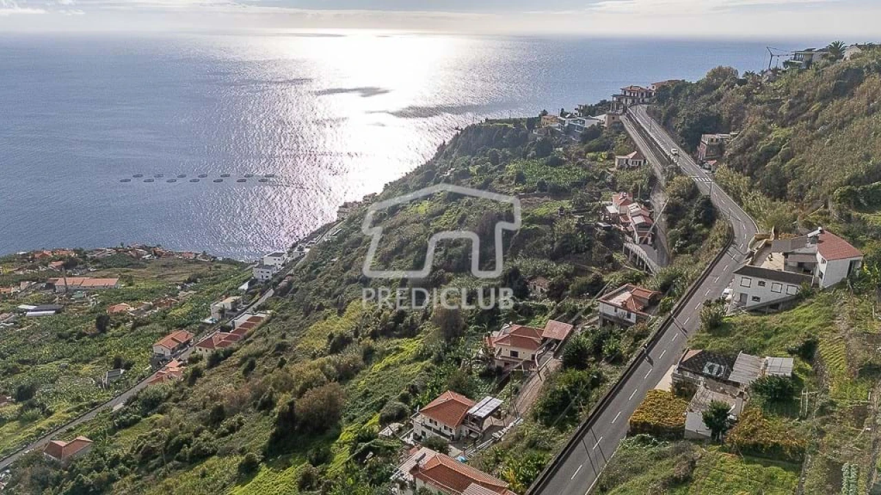 Terreno para Venda em Arco da Calheta Foto 4