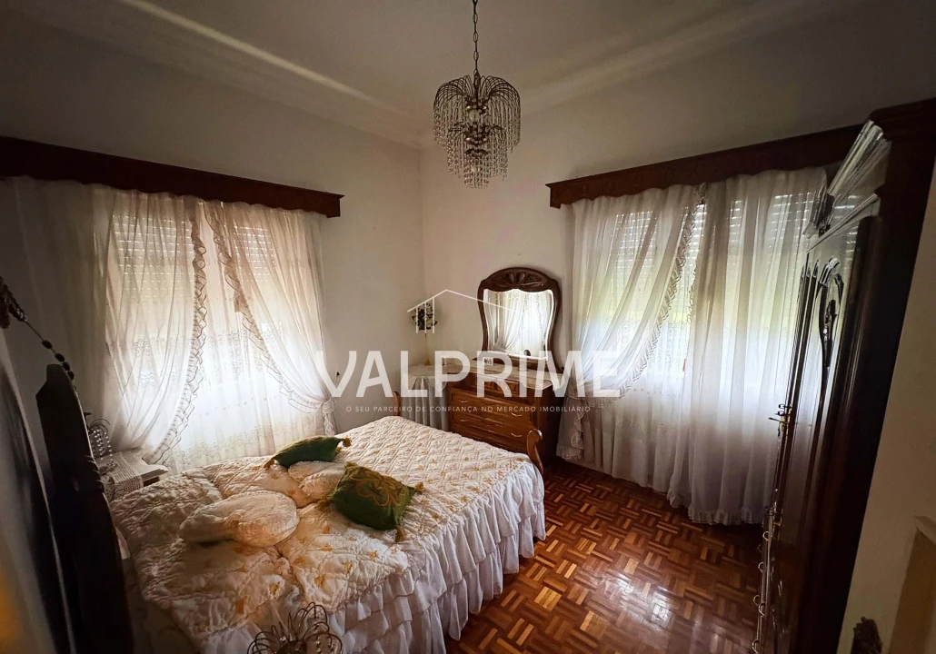 Moradia T5 para Venda em Mozelos Foto 17