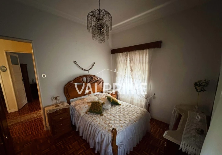 Moradia T5 para Venda em Mozelos Foto 18