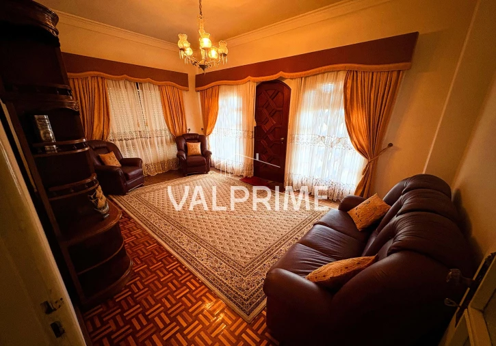 Moradia T5 para Venda em Mozelos