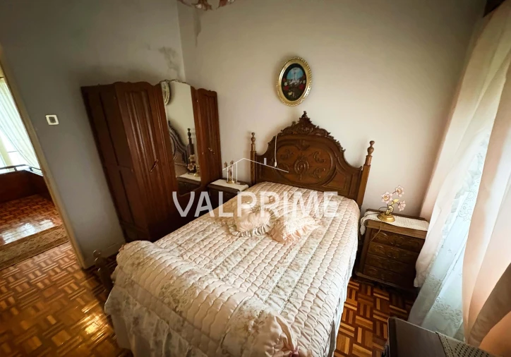 Moradia T5 para Venda em Mozelos Foto 12