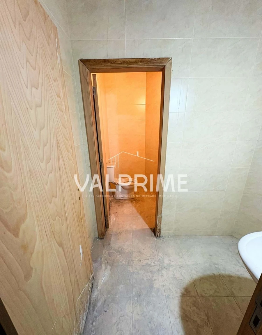 Negócio para Venda em Paços de Ferreira Foto 9