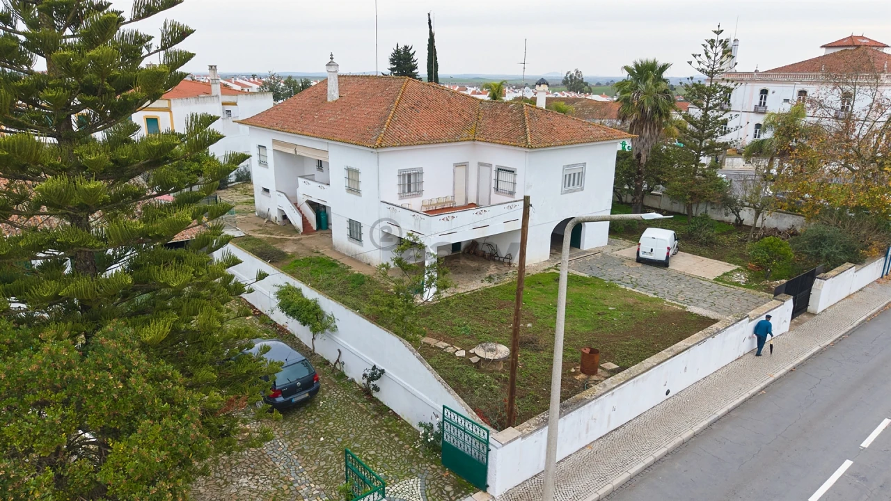 Moradia T9 para Venda em Castro Verde e Casével Foto 11