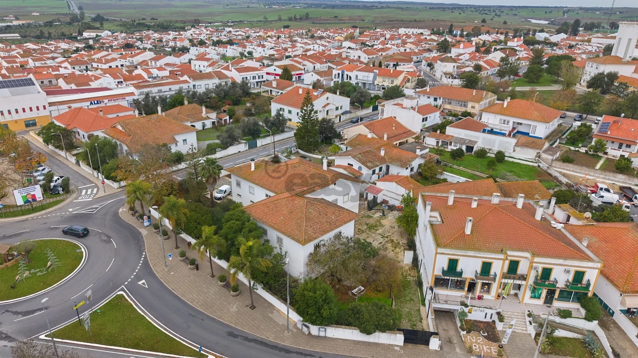 Moradia T9 para Venda em Castro Verde e Casével Foto 4