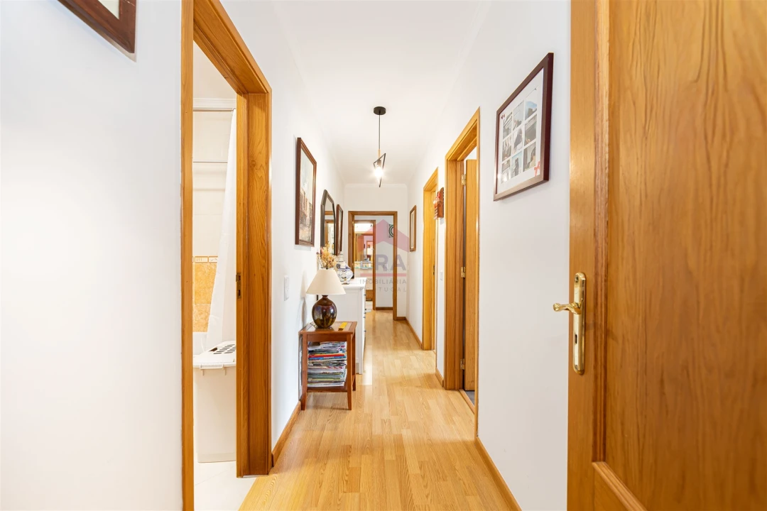 Apartamento T3 para Venda em São Brás de Alportel Foto 4