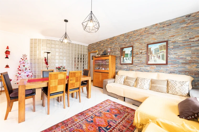 Apartamento T3 para Venda em São Brás de Alportel Foto 2