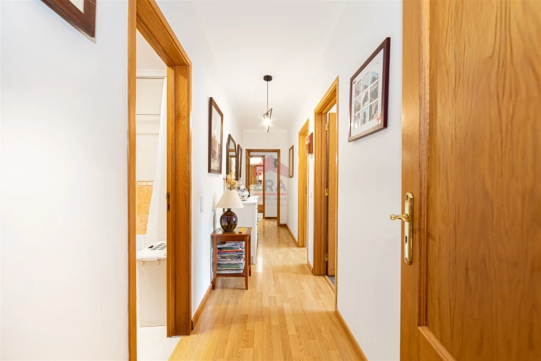 Apartamento T3 para Venda em São Brás de Alportel Foto 4