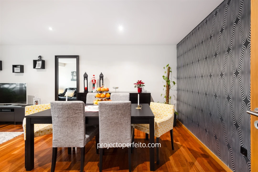 Apartamento T3 para Venda em Espinho Foto 2