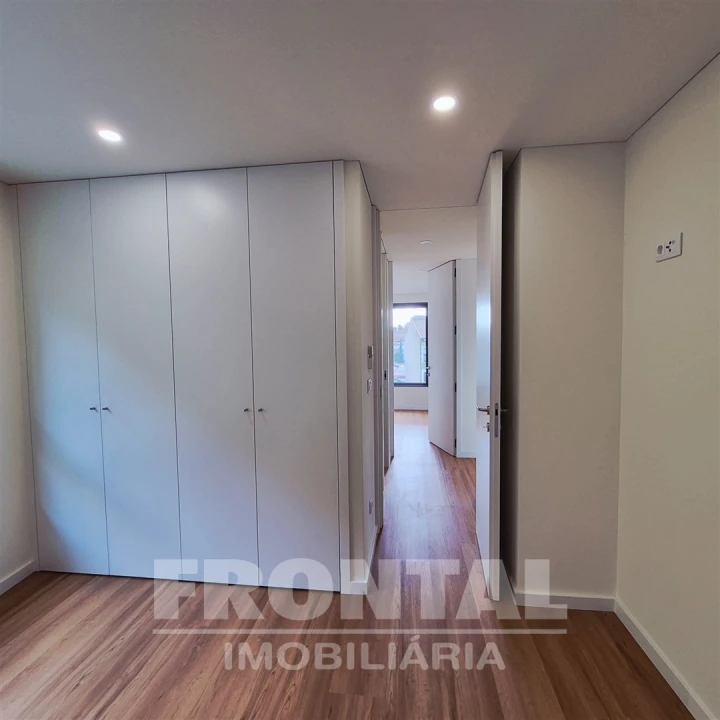 Apartamento T3 para Venda em Paranhos Foto 20