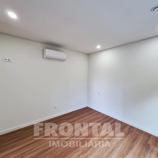 Apartamento T3 para Venda em Paranhos Foto 14