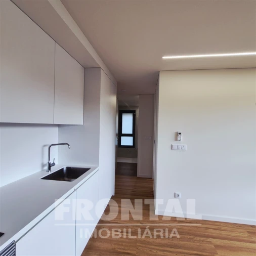 Apartamento T3 para Venda em Paranhos Foto 8