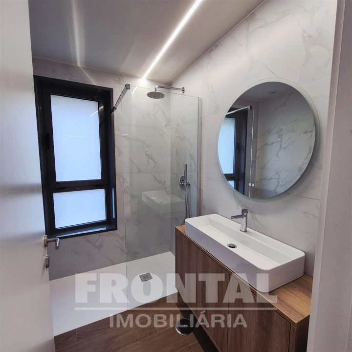 Apartamento T3 para Venda em Paranhos Foto 16