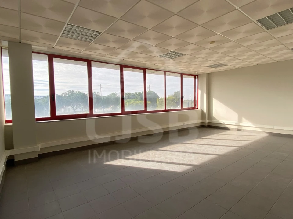 Escritório para Arrendamento em Samora Correia Foto 1