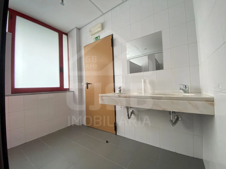 Escritório para Arrendamento em Samora Correia Foto 10