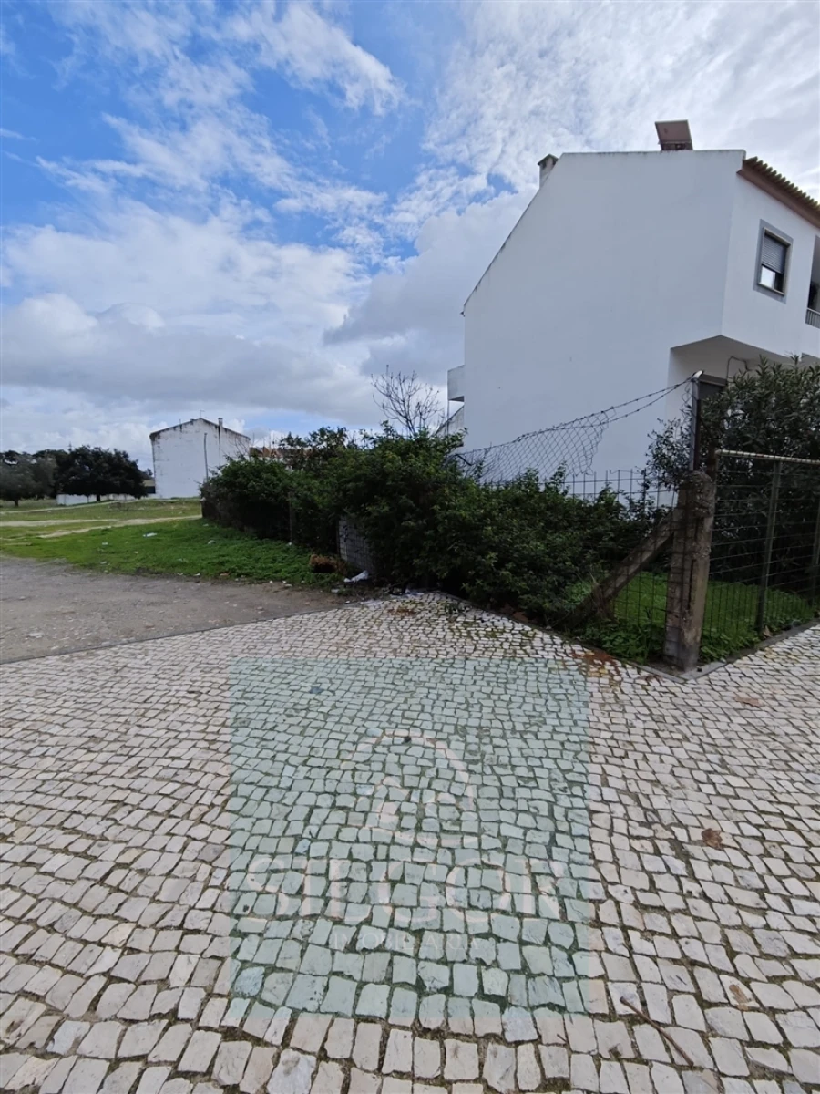 Terreno para Venda em Baixa da Banheira e Vale da Amoreira Foto 1
