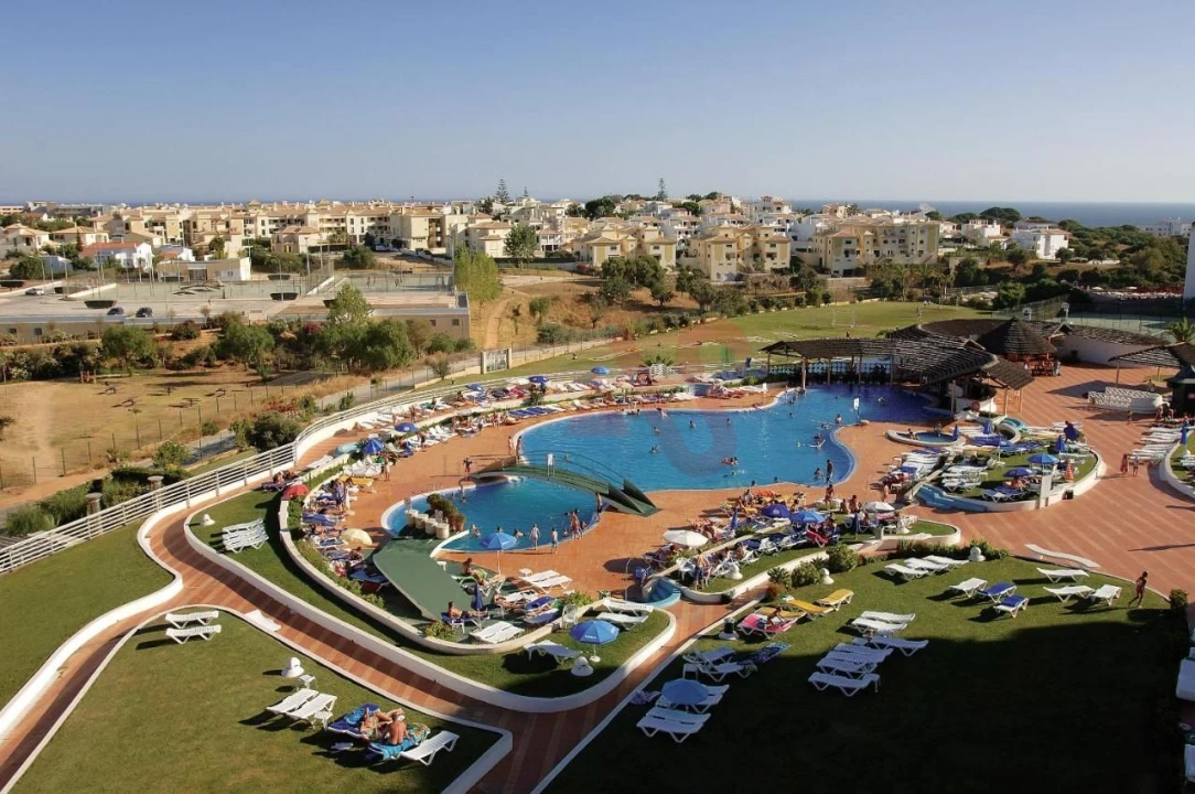 Apartamento T0 para Venda em Albufeira e Olhos de Água Foto 7