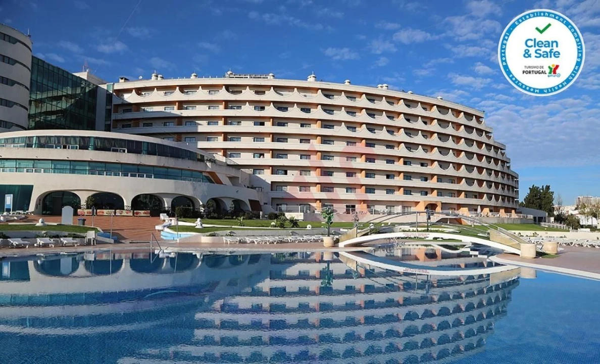 Apartamento T0 para Venda em Albufeira e Olhos de Água Foto 2