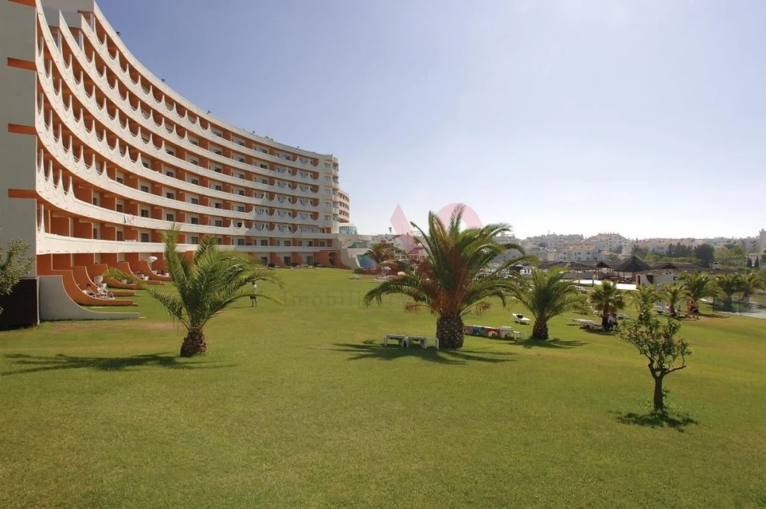 Apartamento T0 para Venda em Albufeira e Olhos de Água Foto 10