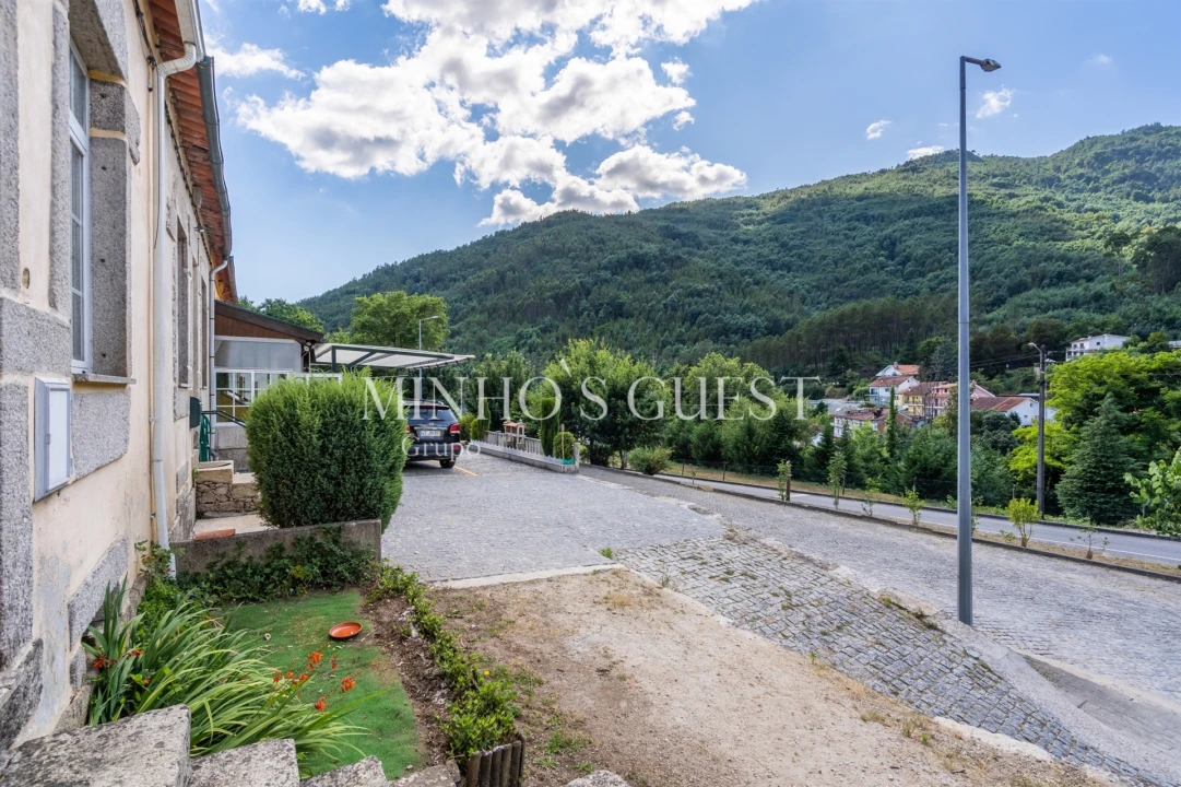 Moradia T2 para Venda em Vilar da Veiga Foto 1