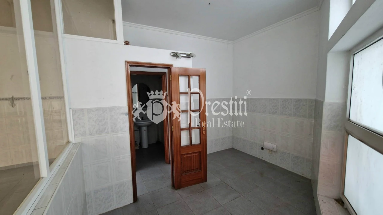 Loja para Venda em Arcozelo Foto 3