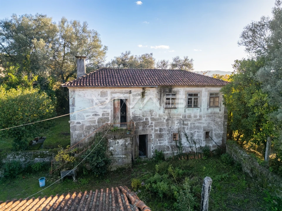 Quinta T0 para Venda em Bouro (Santa Marta) Foto 7