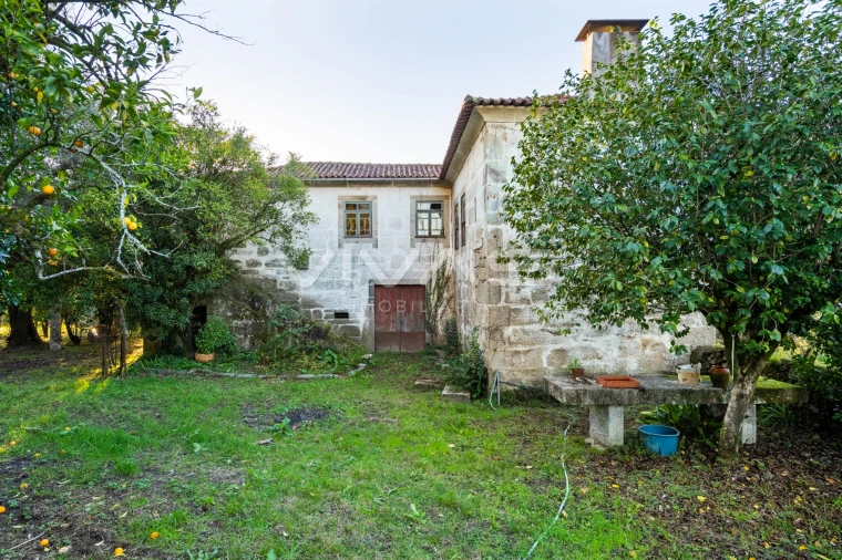 Quinta T0 para Venda em Bouro (Santa Marta) Foto 2