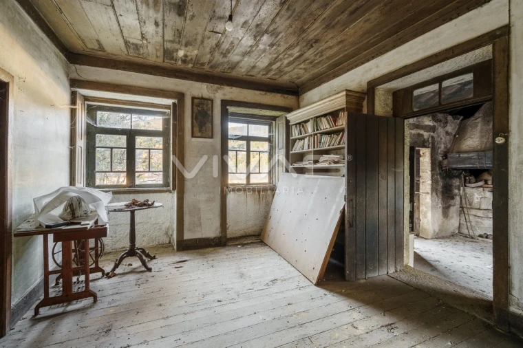 Quinta T0 para Venda em Bouro (Santa Marta) Foto 9