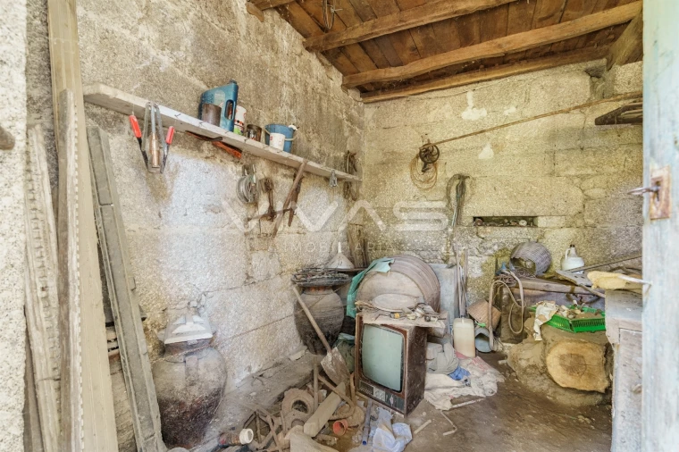 Quinta T0 para Venda em Bouro (Santa Marta) Foto 14