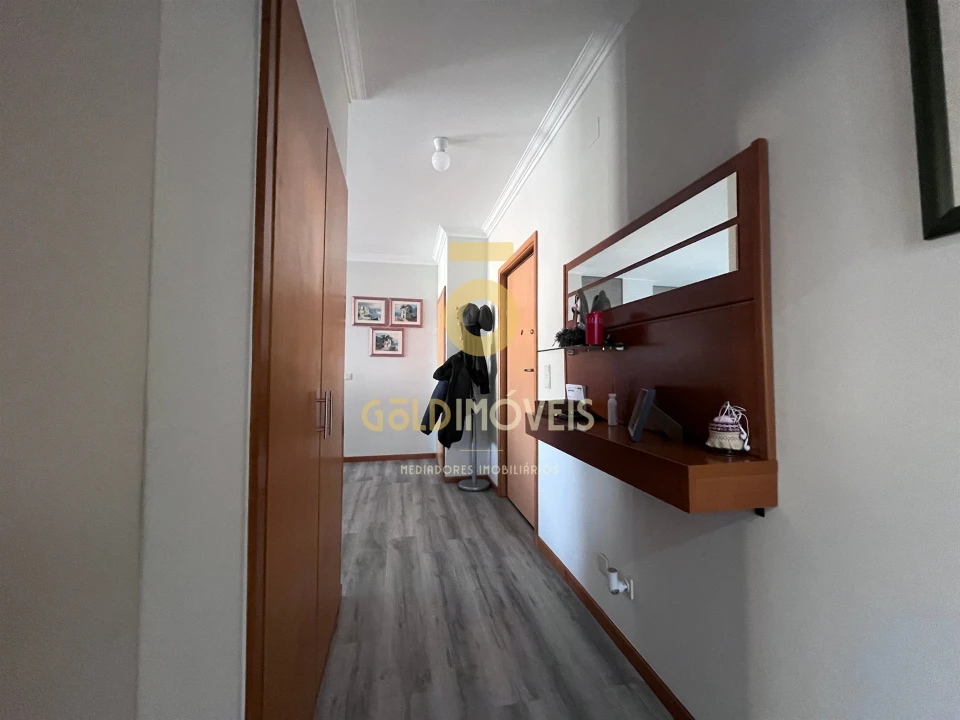 Apartamento T2 para Venda em Canelas Foto 7