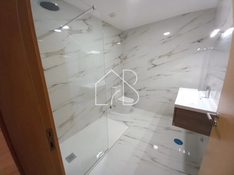 Apartamento T4 para Venda em Braga (São José de São Lázaro e São João do Souto) Foto 6