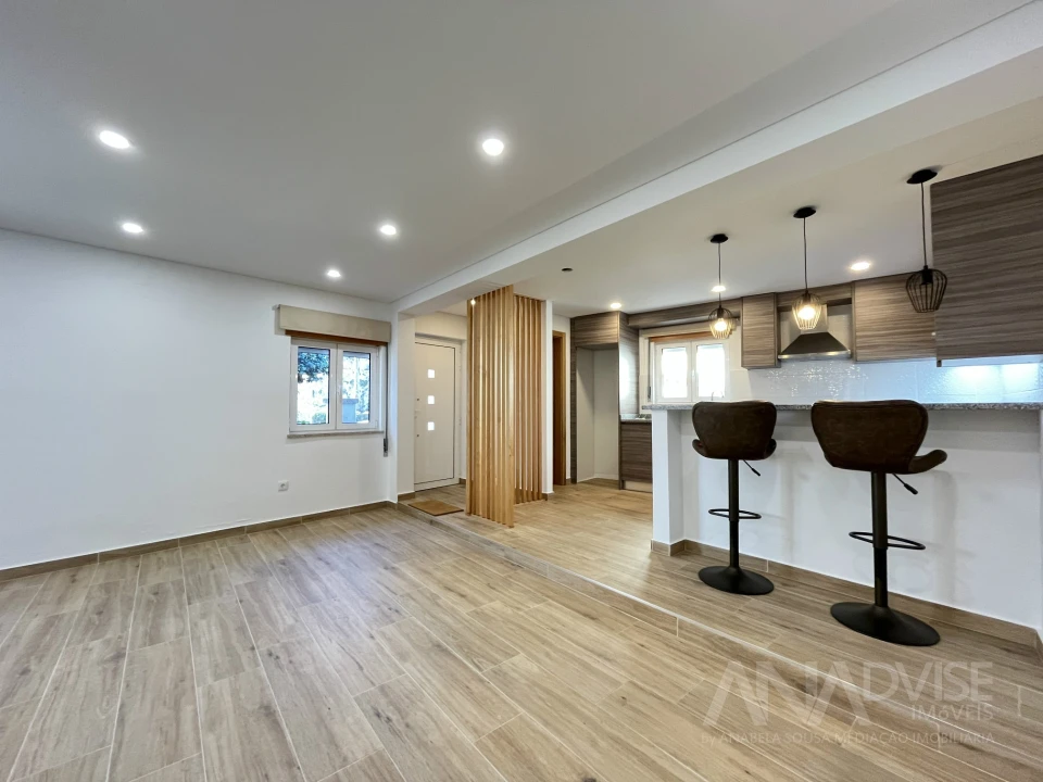 Moradia T2 para Venda em Santos Evos Foto 2