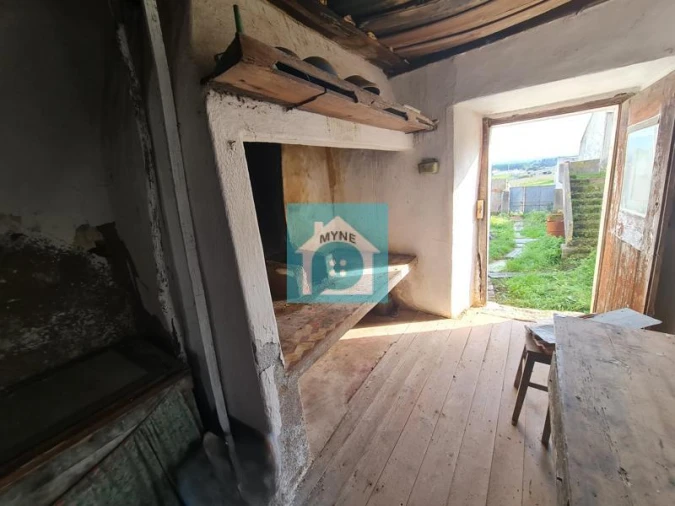 Moradia T2 para Venda em Cela Foto 11