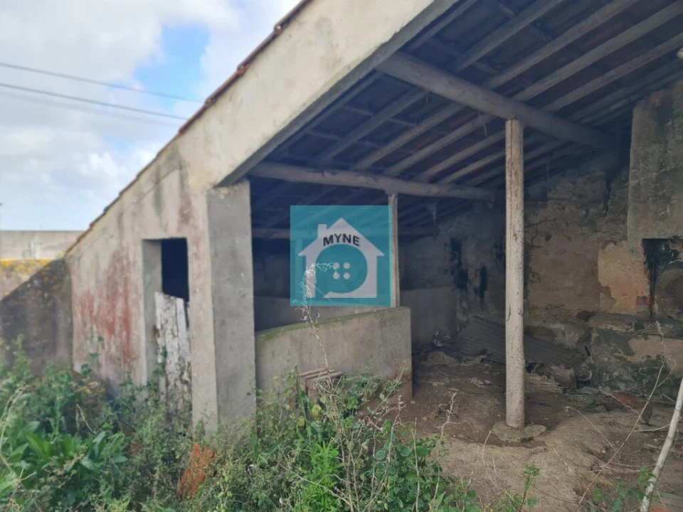 Moradia T2 para Venda em Cela Foto 18