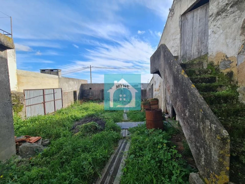 Moradia T2 para Venda em Cela Foto 14