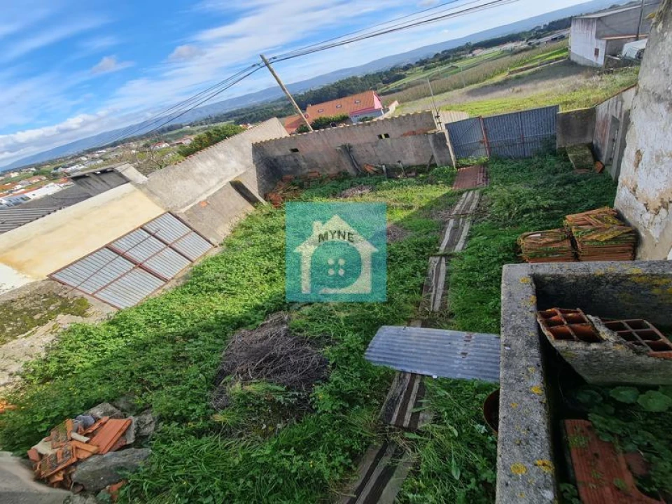 Moradia T2 para Venda em Cela Foto 20